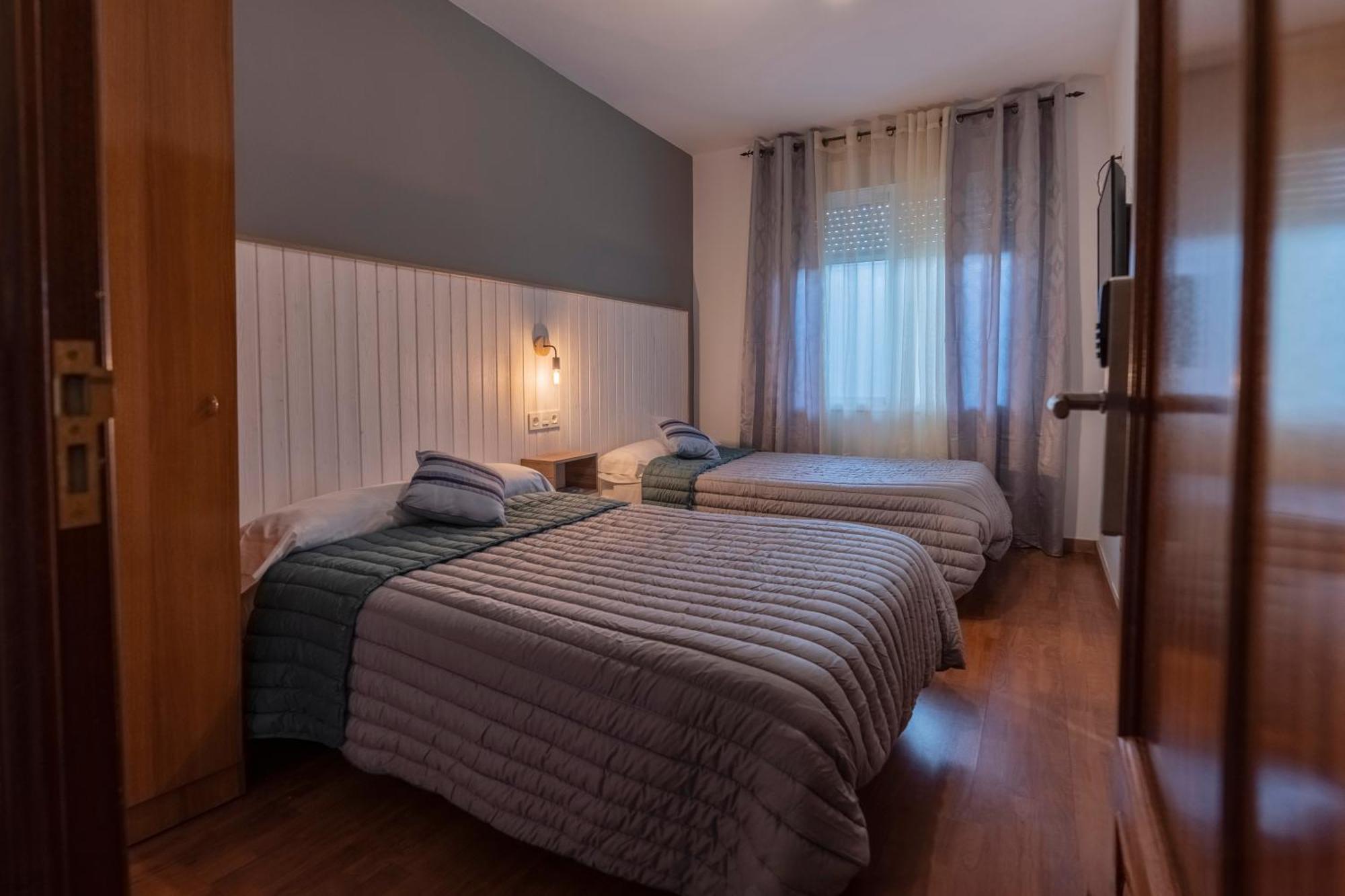 Hostal Julio Cesar ลา เบียเคน เดล กามิโน ภายนอก รูปภาพ